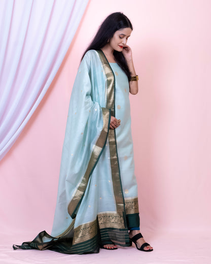 Premium Kadhwa Banarasi Suit (Aalimah)