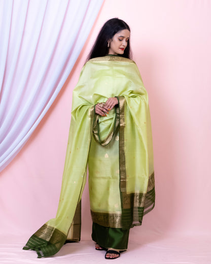 Premium Kadhwa Banarasi Suit (Aalimah)