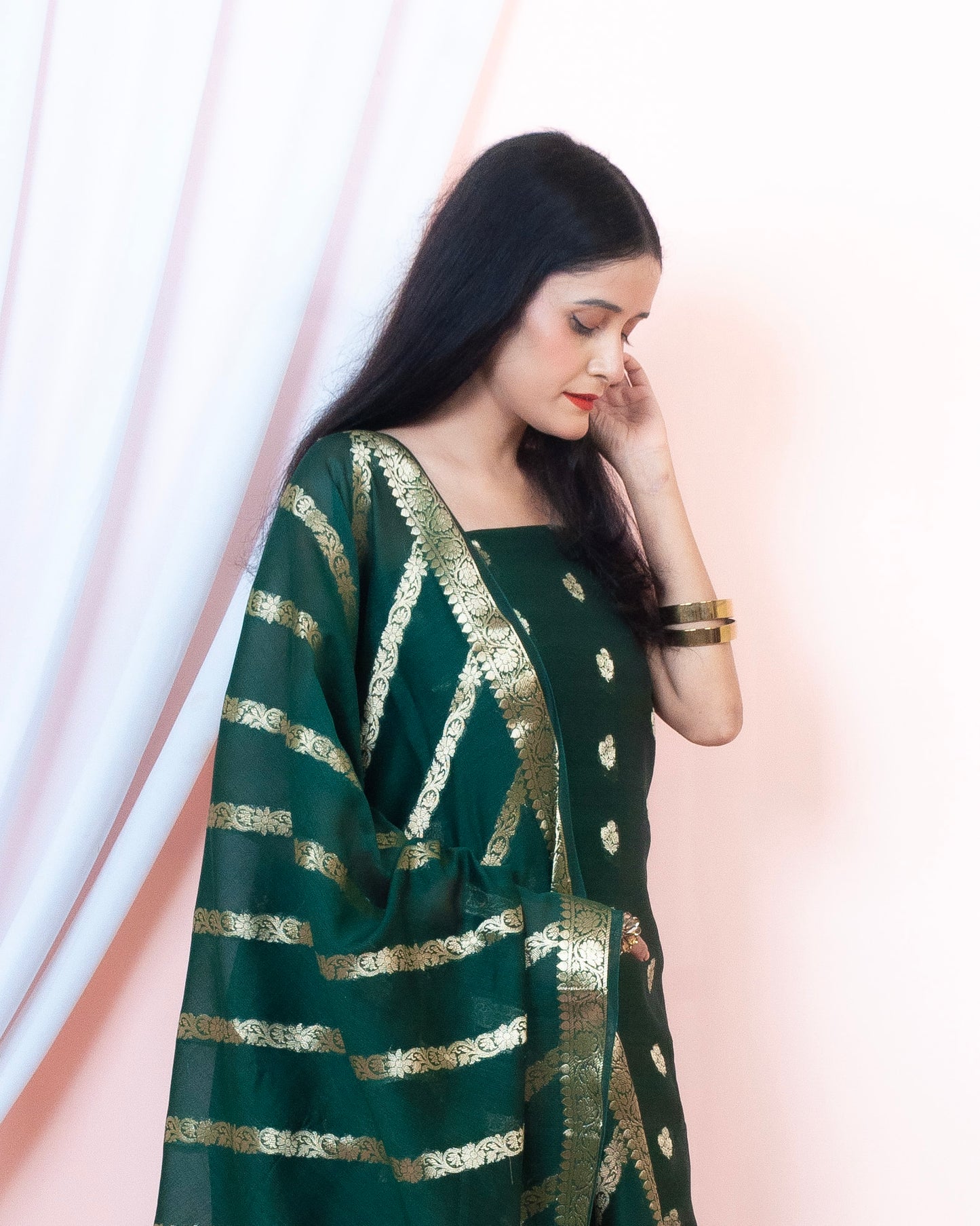 Chiniya Silk Banarasi Suit (Aanisah)