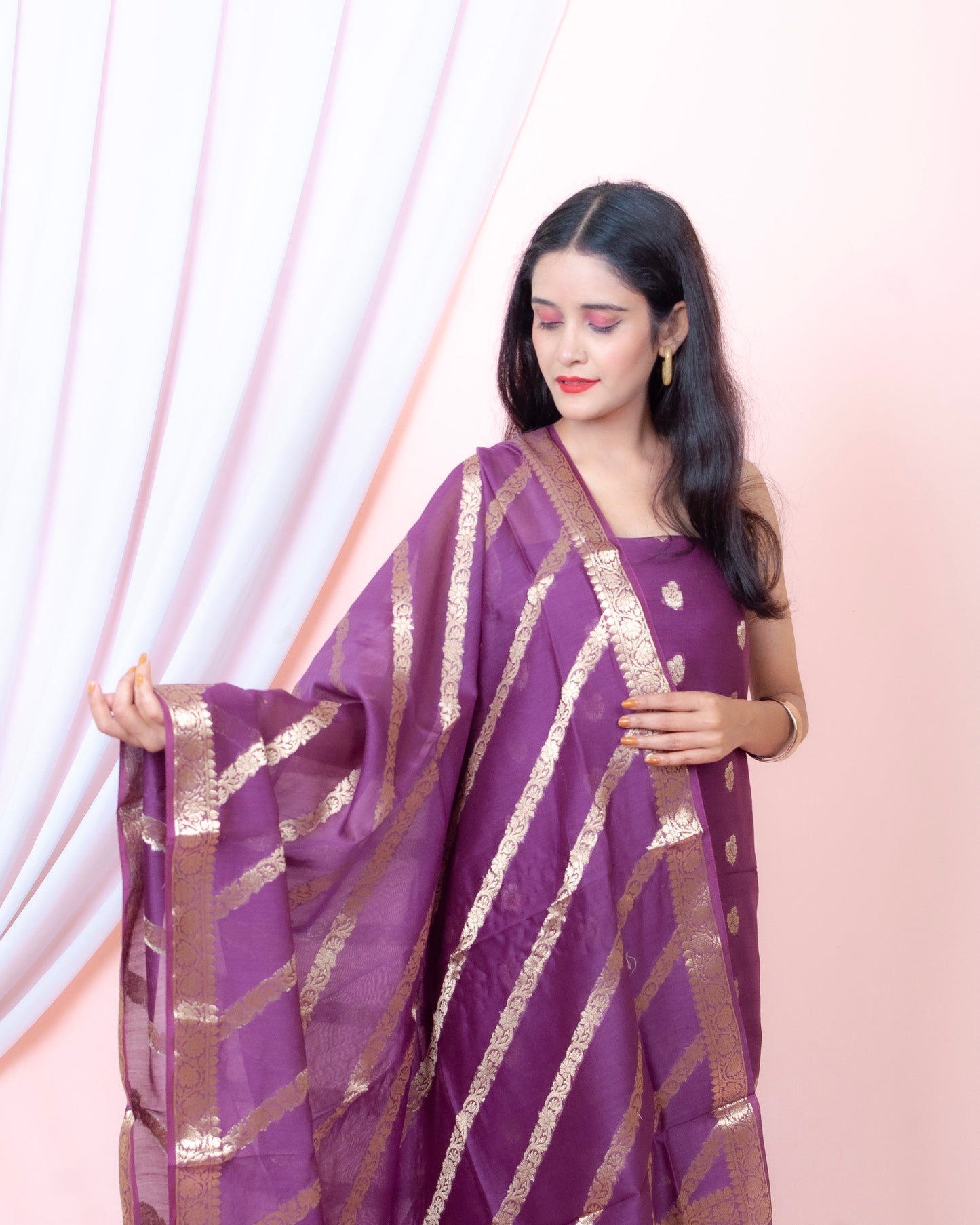 Chiniya Silk Banarasi Suit (Aanisah)