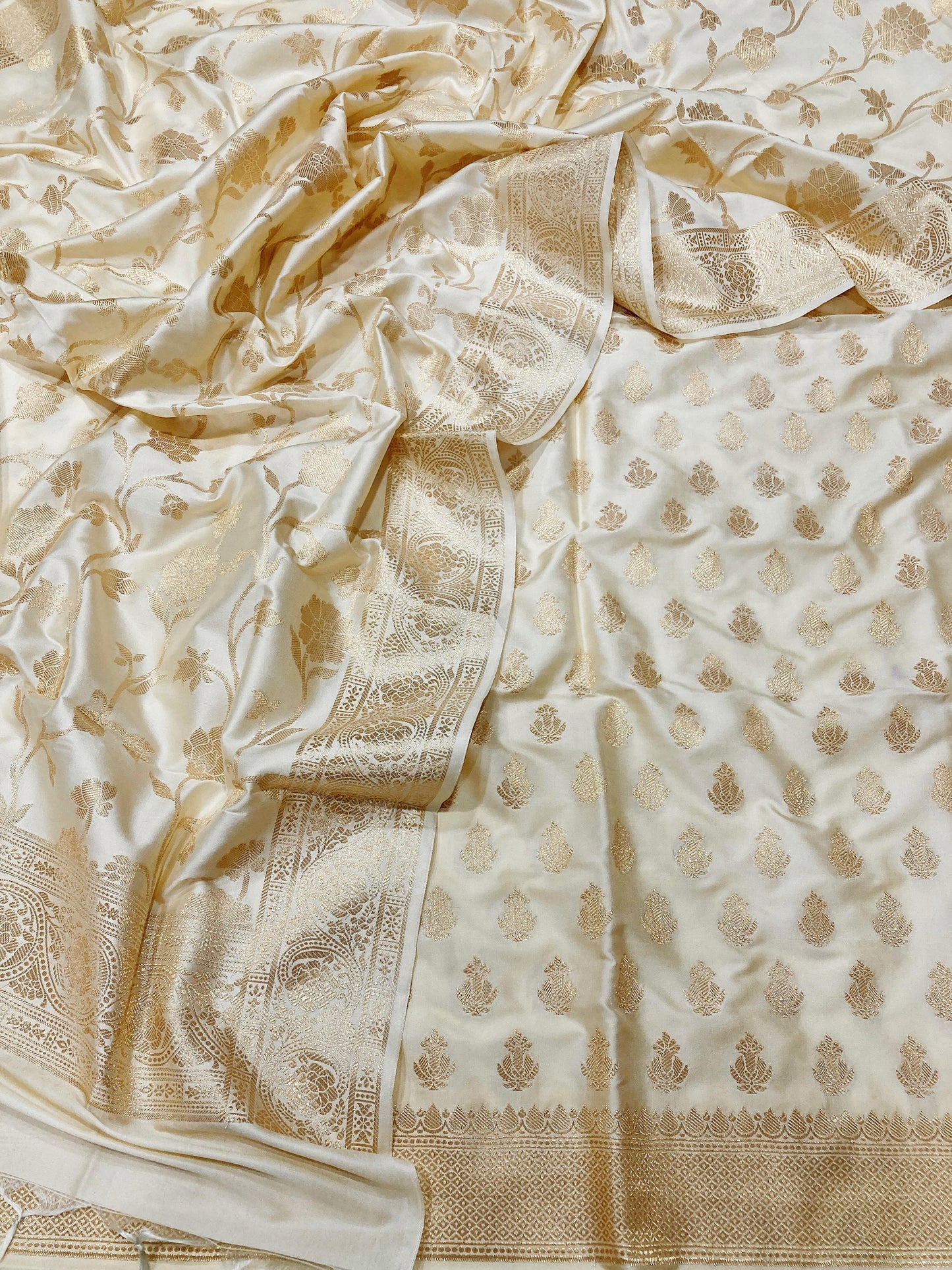 Katan Silk Banarasi Suit (Aakifah)