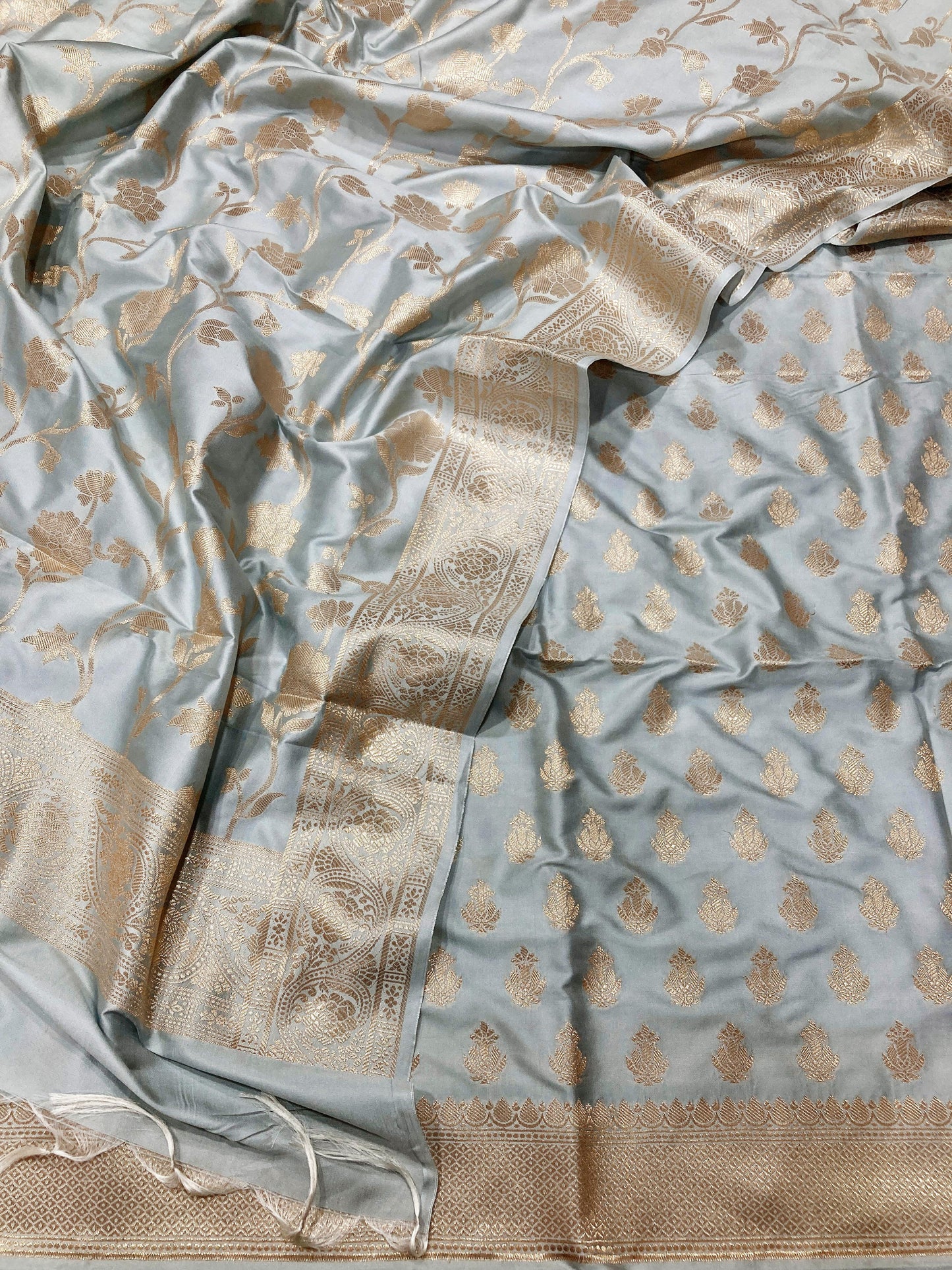 Katan Silk Banarasi Suit (Aakifah)