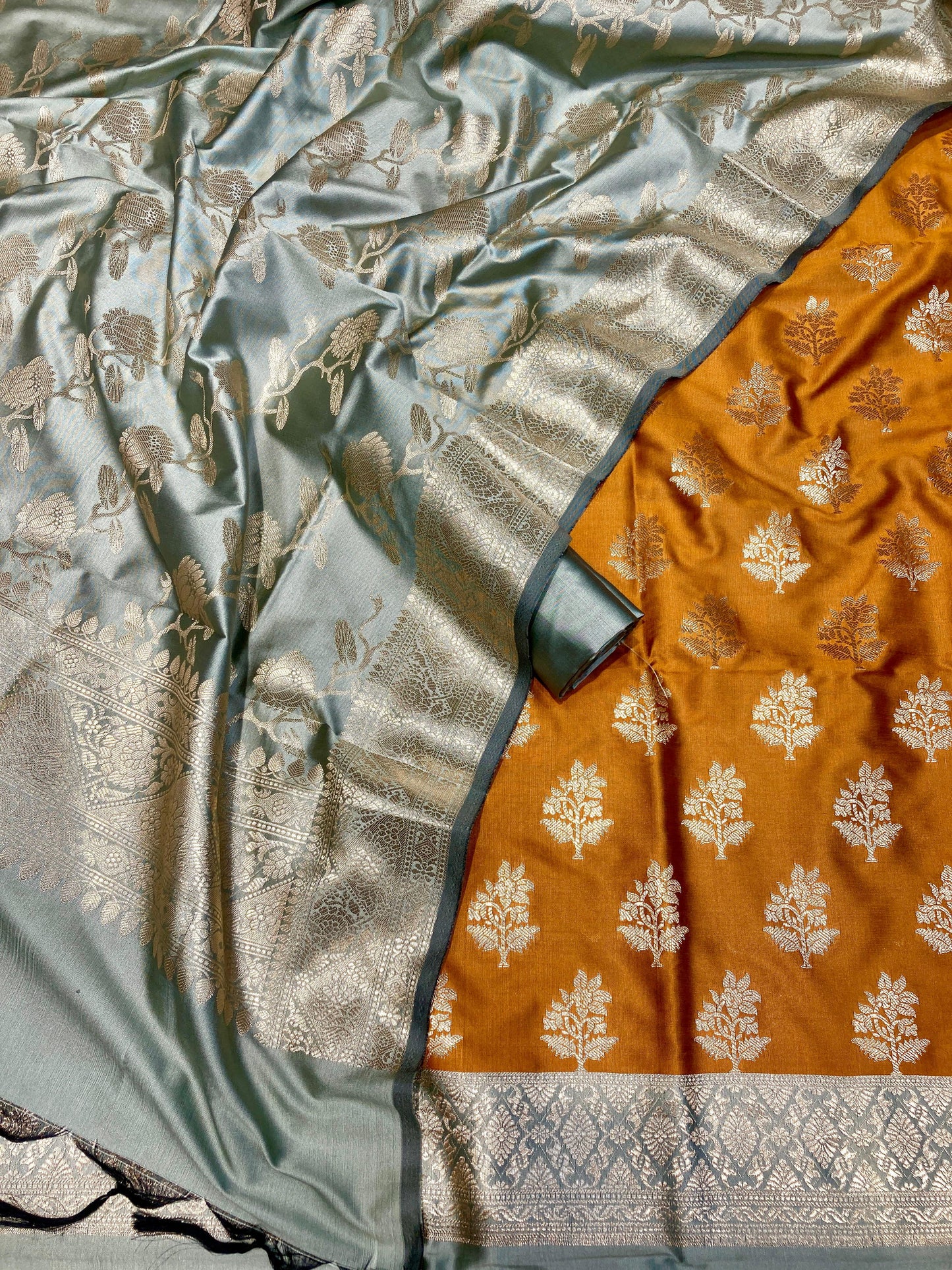 Katan Silk Banarasi Dupatta (Aaqilah)