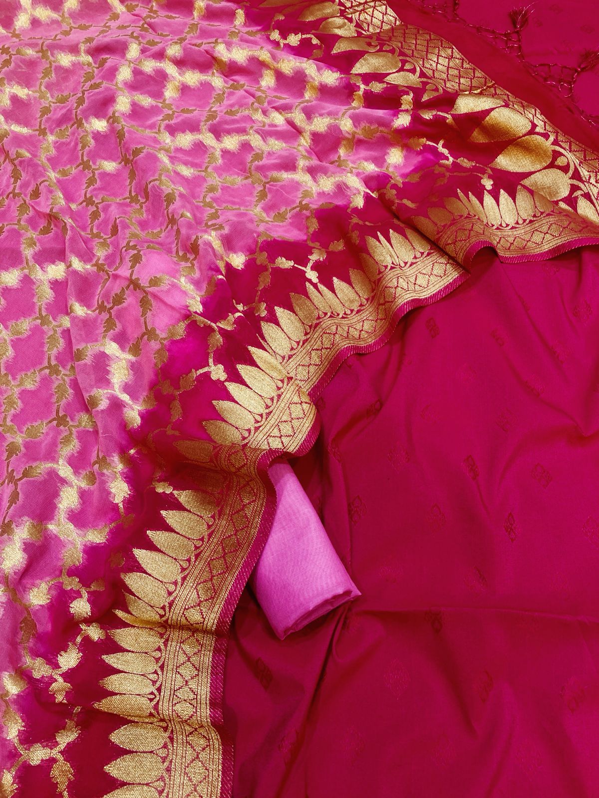 Cotton Silk Tanchoi Banarasi Suit (Aabirahh)