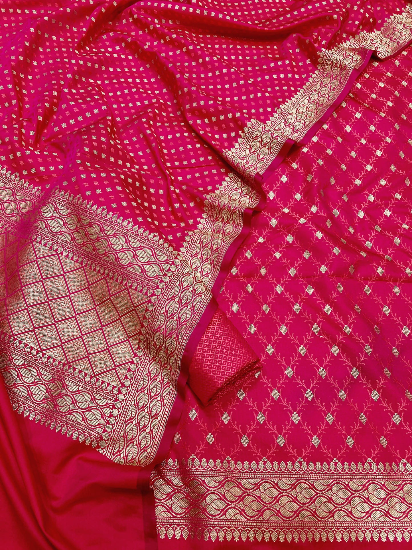 Handloom Silk Banarasi Suit (Aatirah)