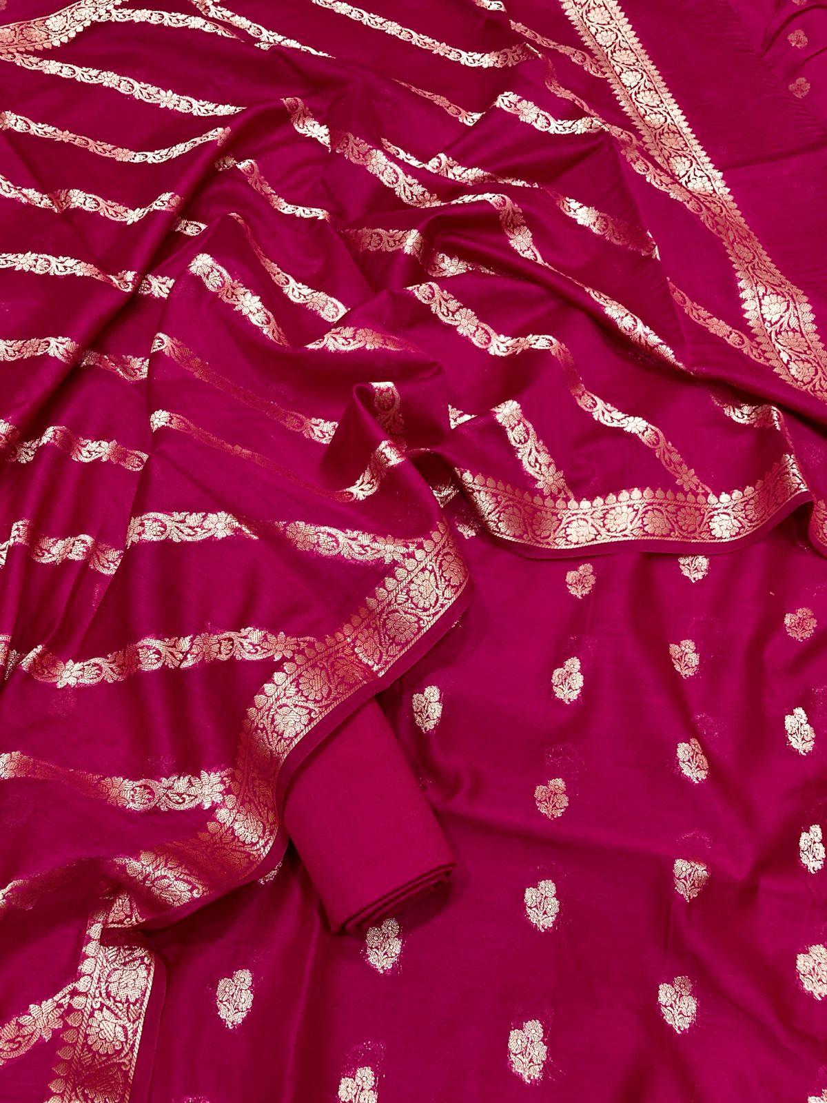 Chiniya Silk Banarasi Suit (Aanisah)