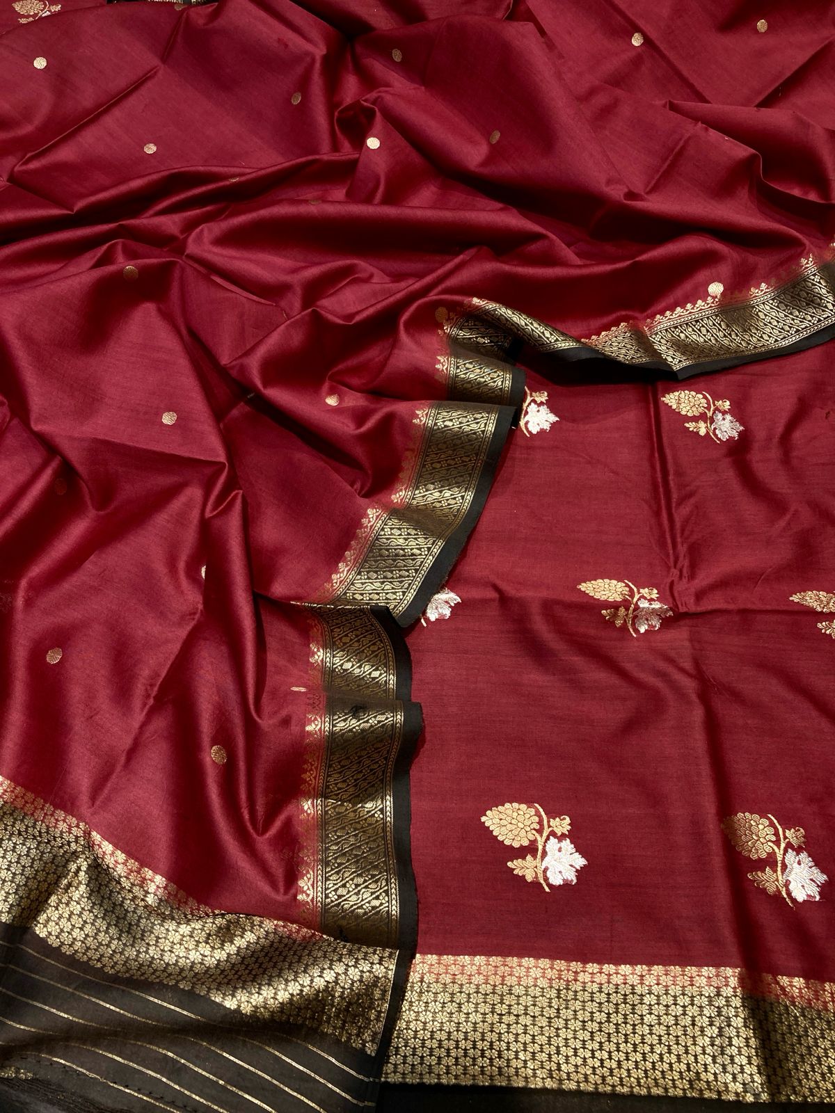 Premium Kadhwa Banarasi Suit AALIMAH 2